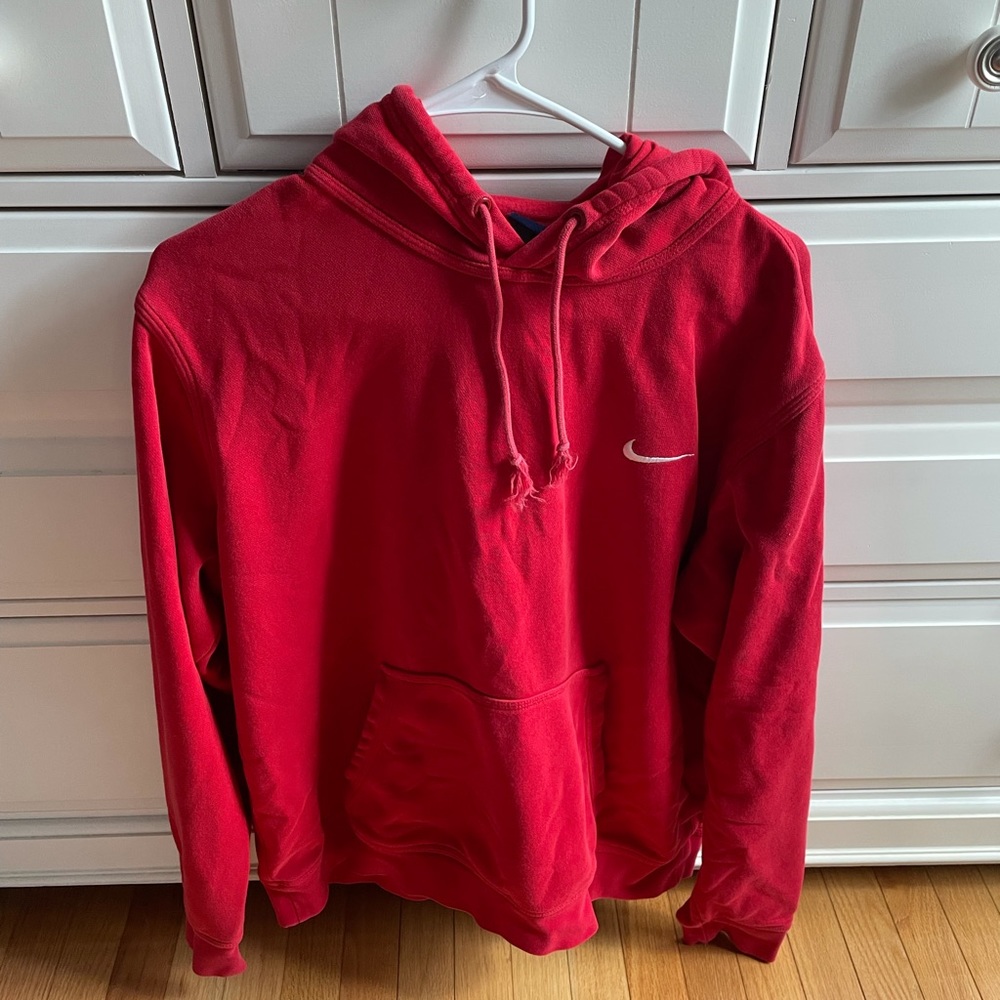 red nike sweatshirt